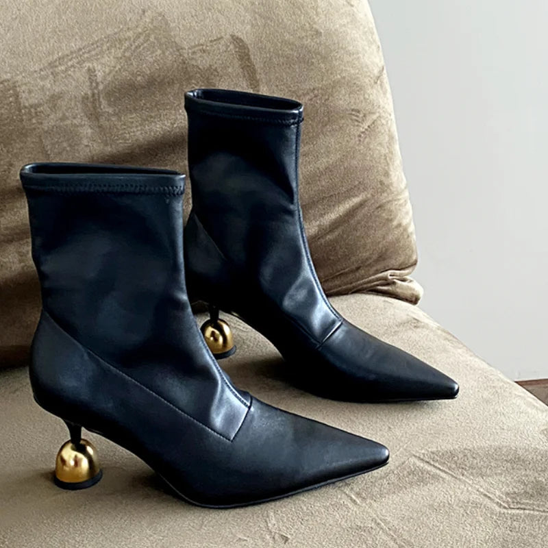 High Fashion Pointed Heeled Booties